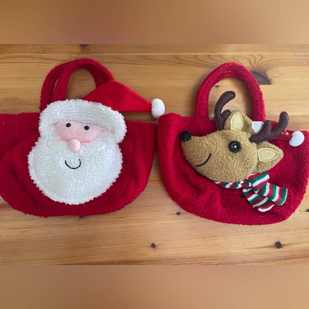 CHRISTMAS APPLIQUÉD DARLING PURSES!